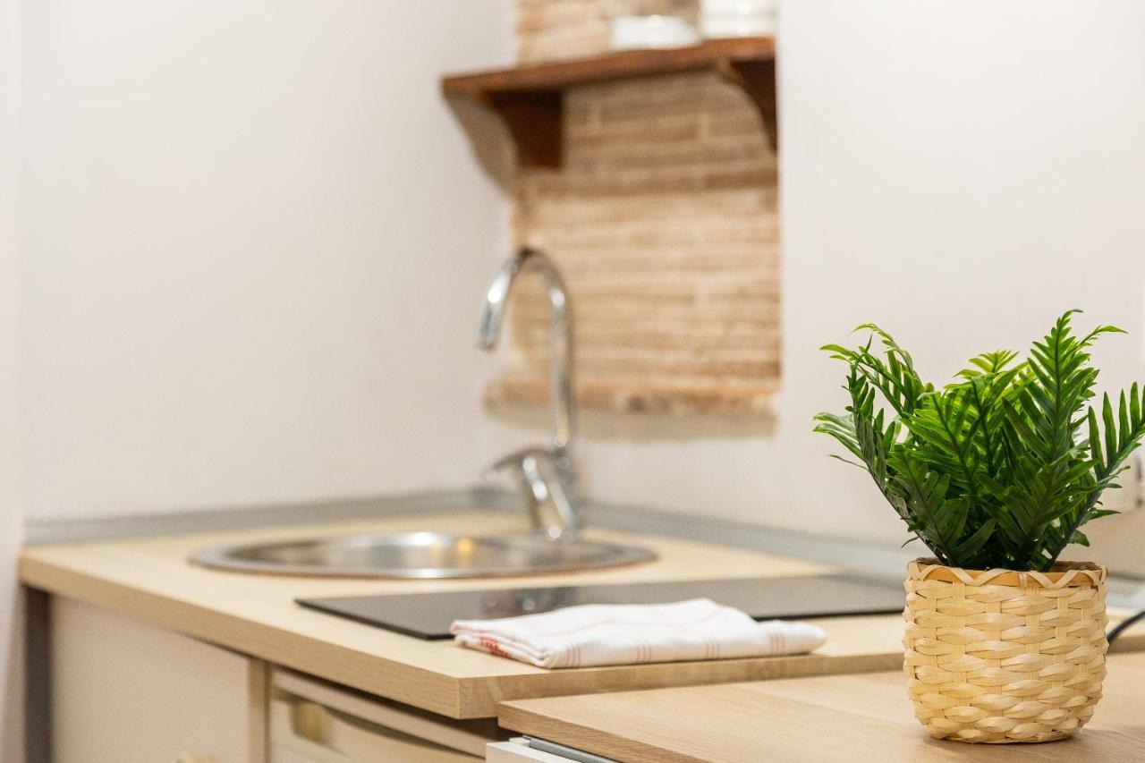 Cancelleria Apartment-Rental In Рим Экстерьер фото