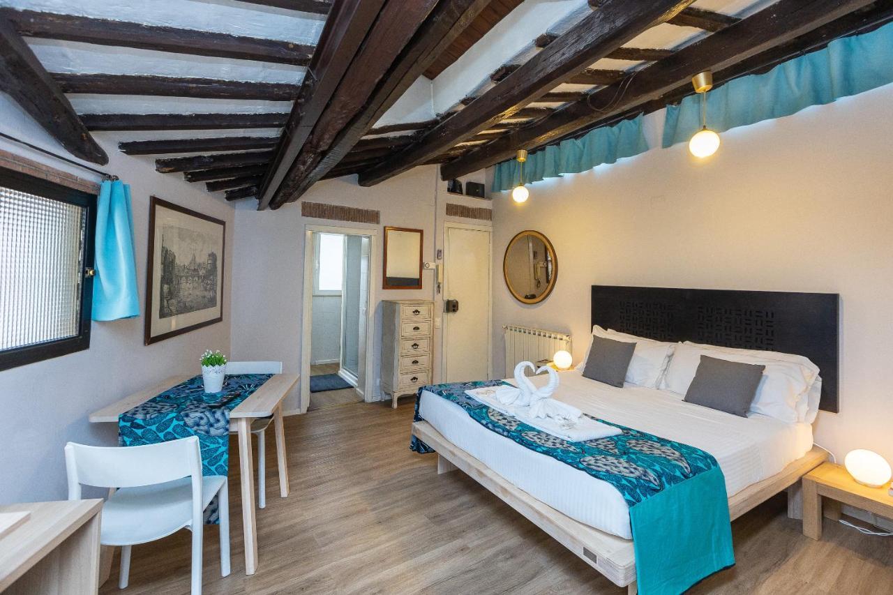 Cancelleria Apartment-Rental In Рим Экстерьер фото