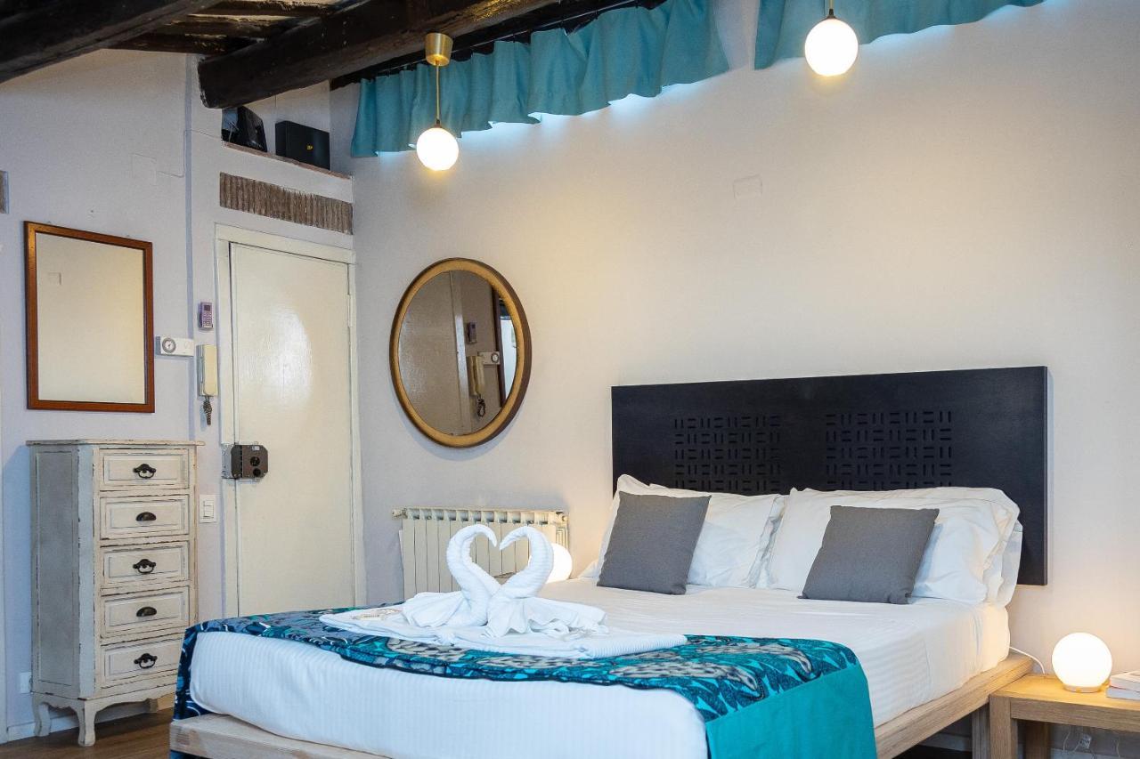 Cancelleria Apartment-Rental In Рим Экстерьер фото
