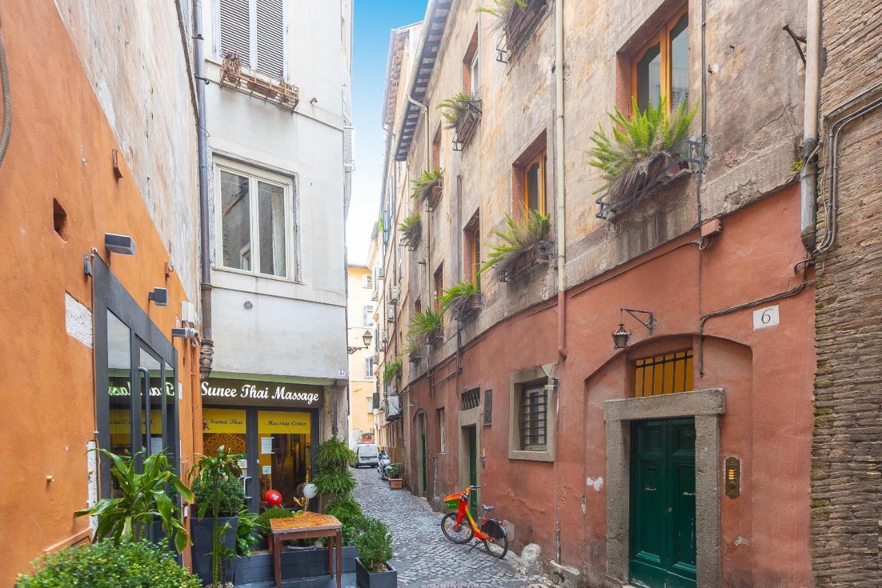 Cancelleria Apartment-Rental In Рим Экстерьер фото